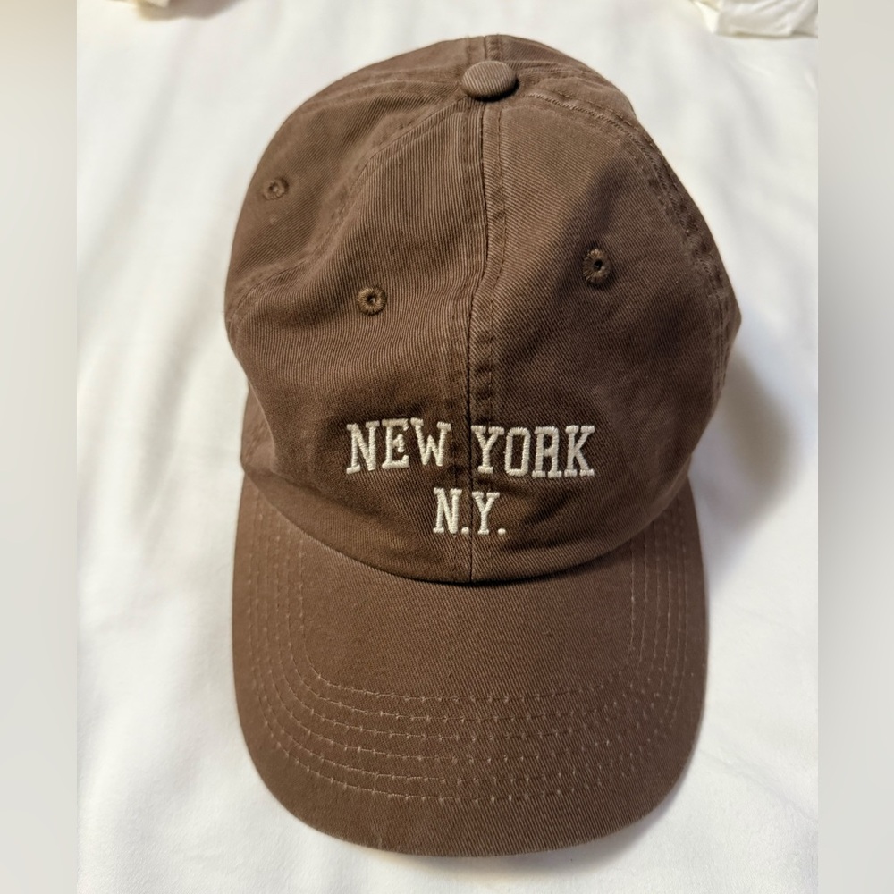 brandy melville new york cap - Picture 2 of 7